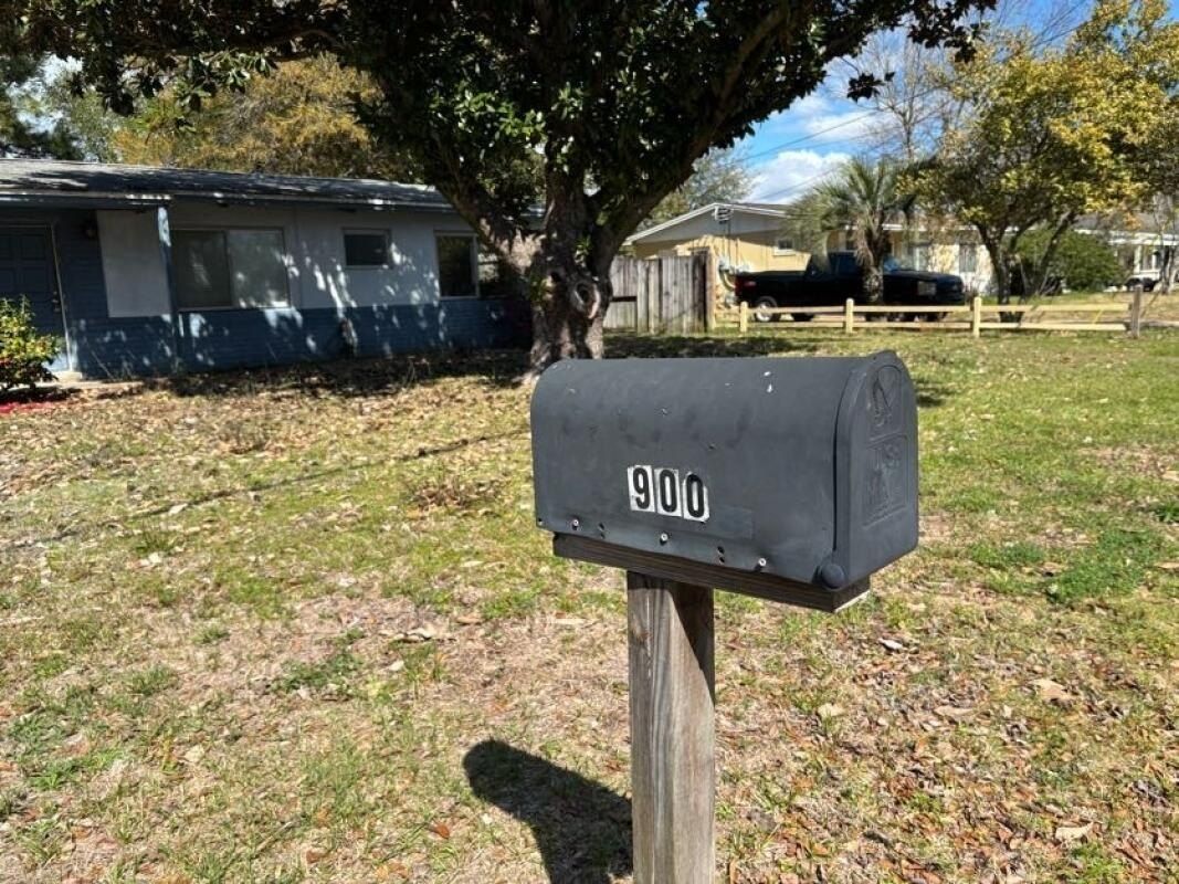 900 Bryn Mawr Boulevard. Mary Esther, FL 32569