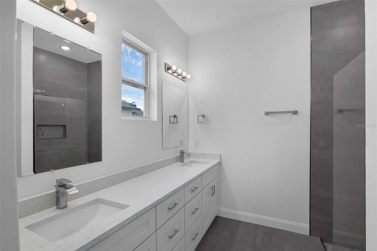 20563 Sw Rainbow Lakes Boulevard. Dunnellon, FL 34431