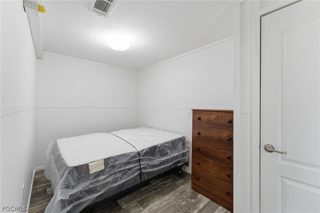 169 Avenida Del Sur. Clewiston, FL 33440