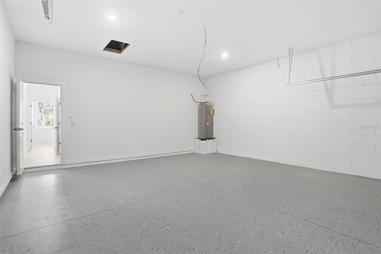 5241 Journal Avenue. Orlando, FL 32810