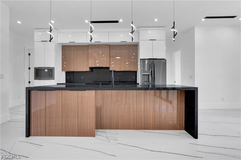 4209 Caloosa Parkway. Cape Coral, FL 33993