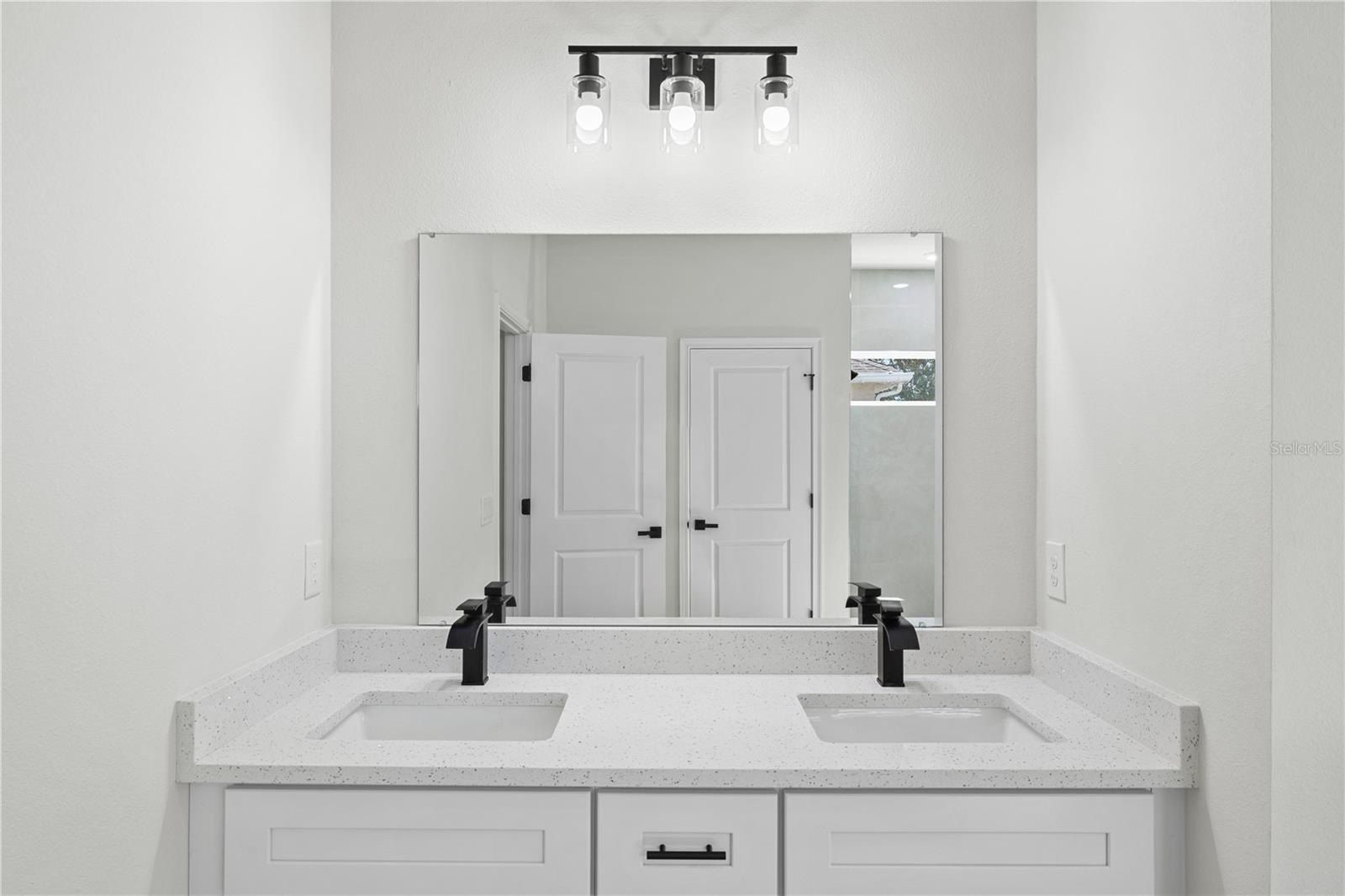 2290 Sw 156Th Loop. Ocala, FL 34473