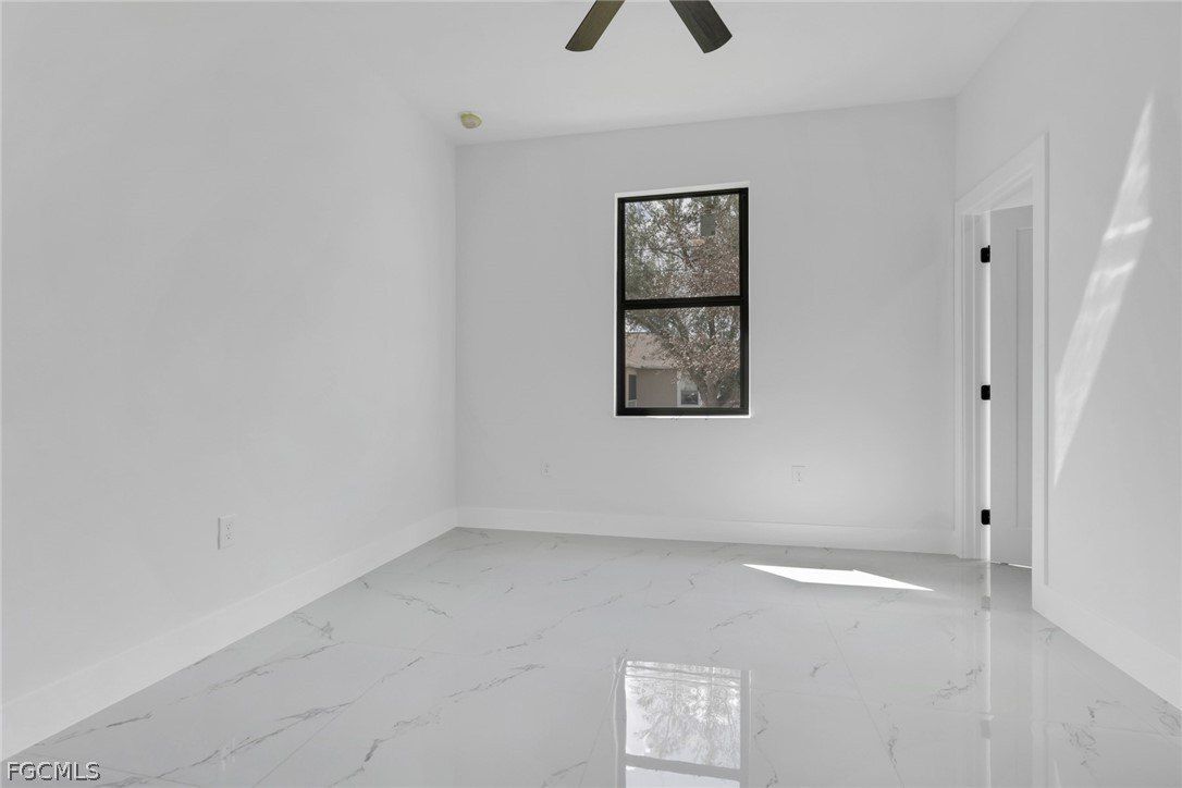 2800 Ne 4Th Place. Cape Coral, FL 33909