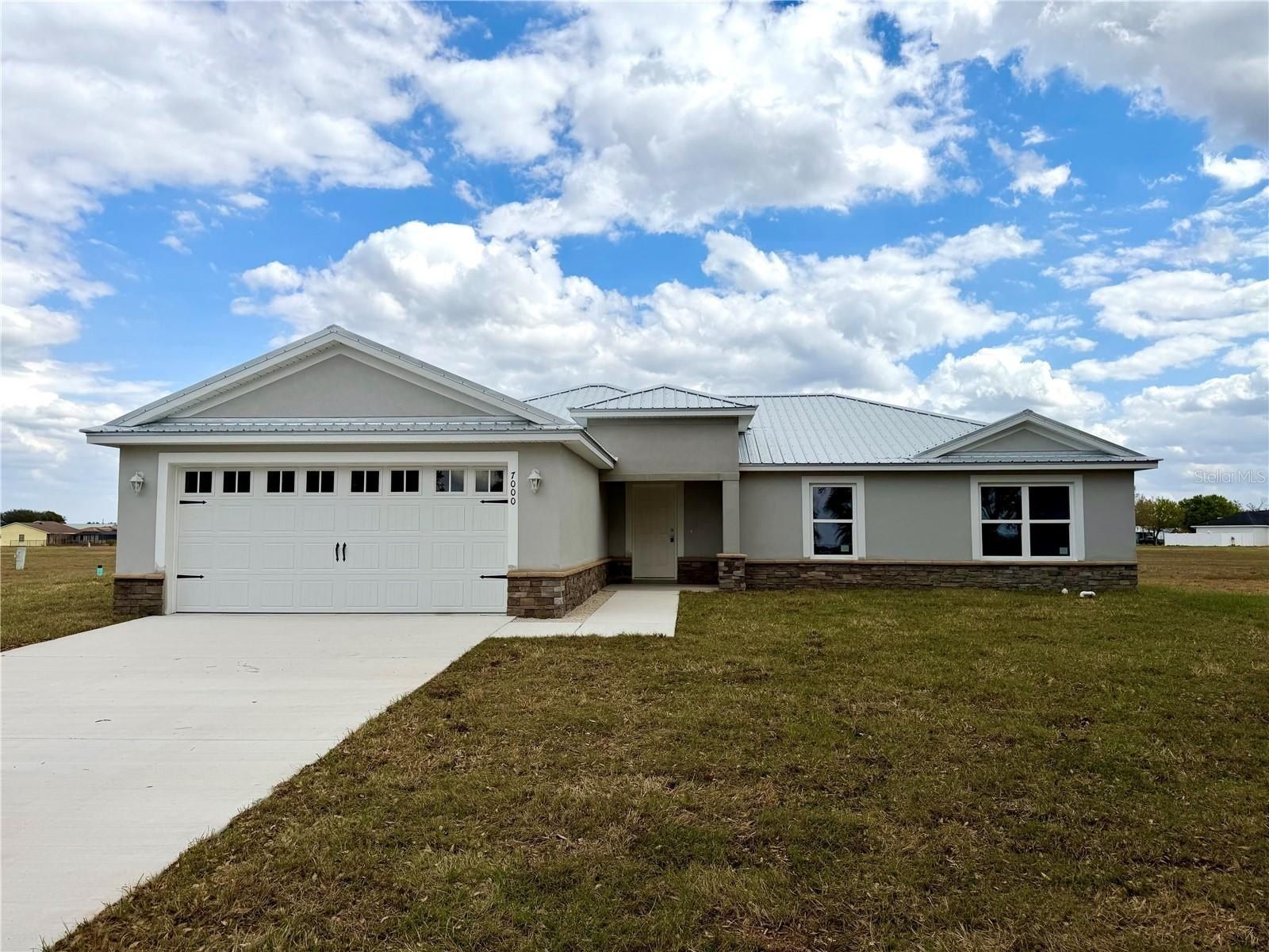 7000 Woodmont Court. Sebring, FL 33876