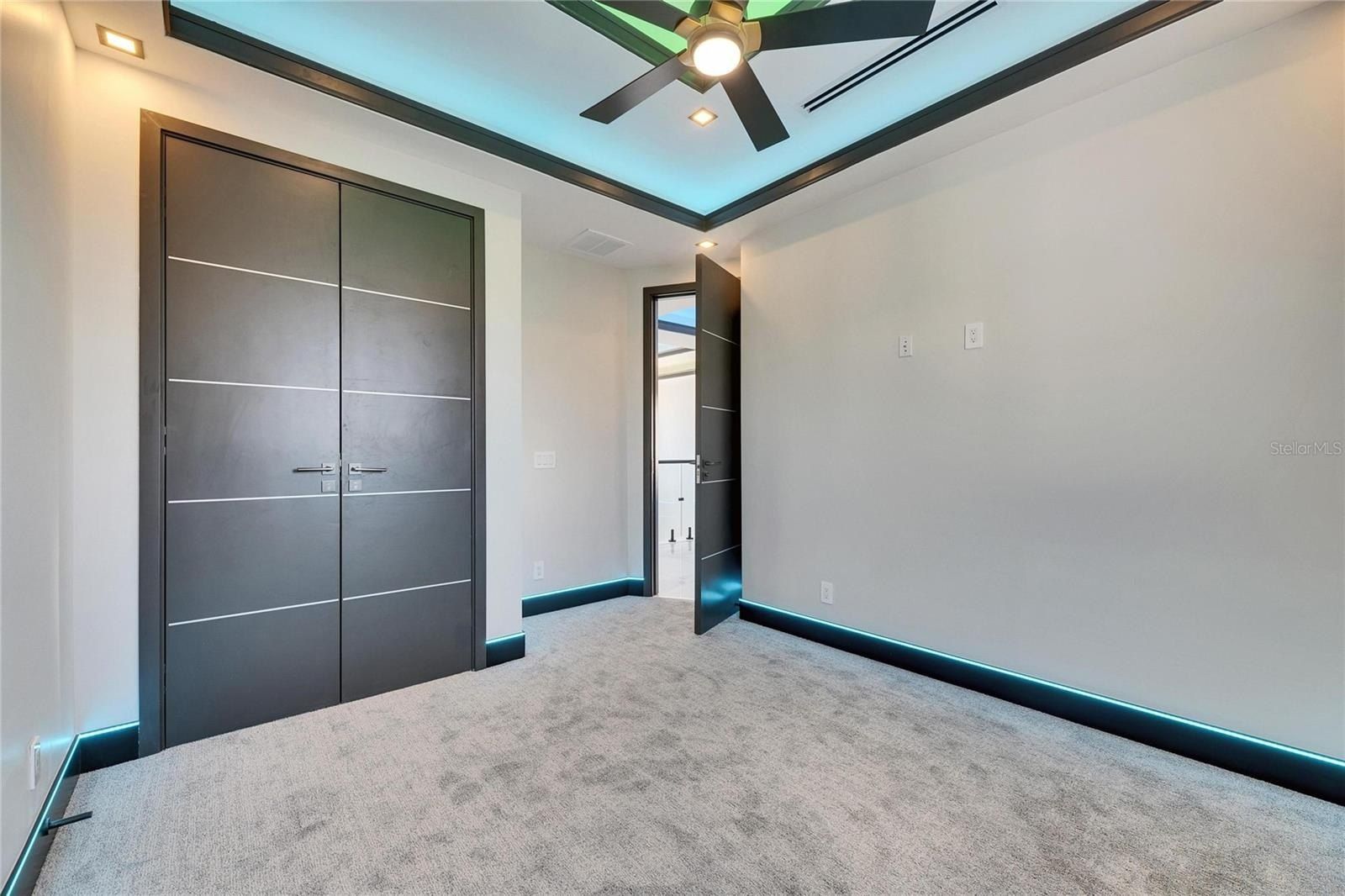 6538 Simone Shores Circle. Apollo Beach, FL 33572