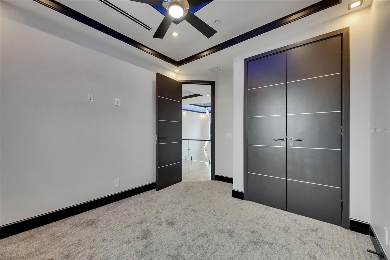 6528 Simone Shores Circle. Apollo Beach, FL 33572