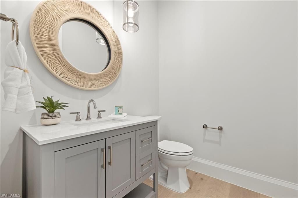 766 95Th Ave N. Naples, FL 34108