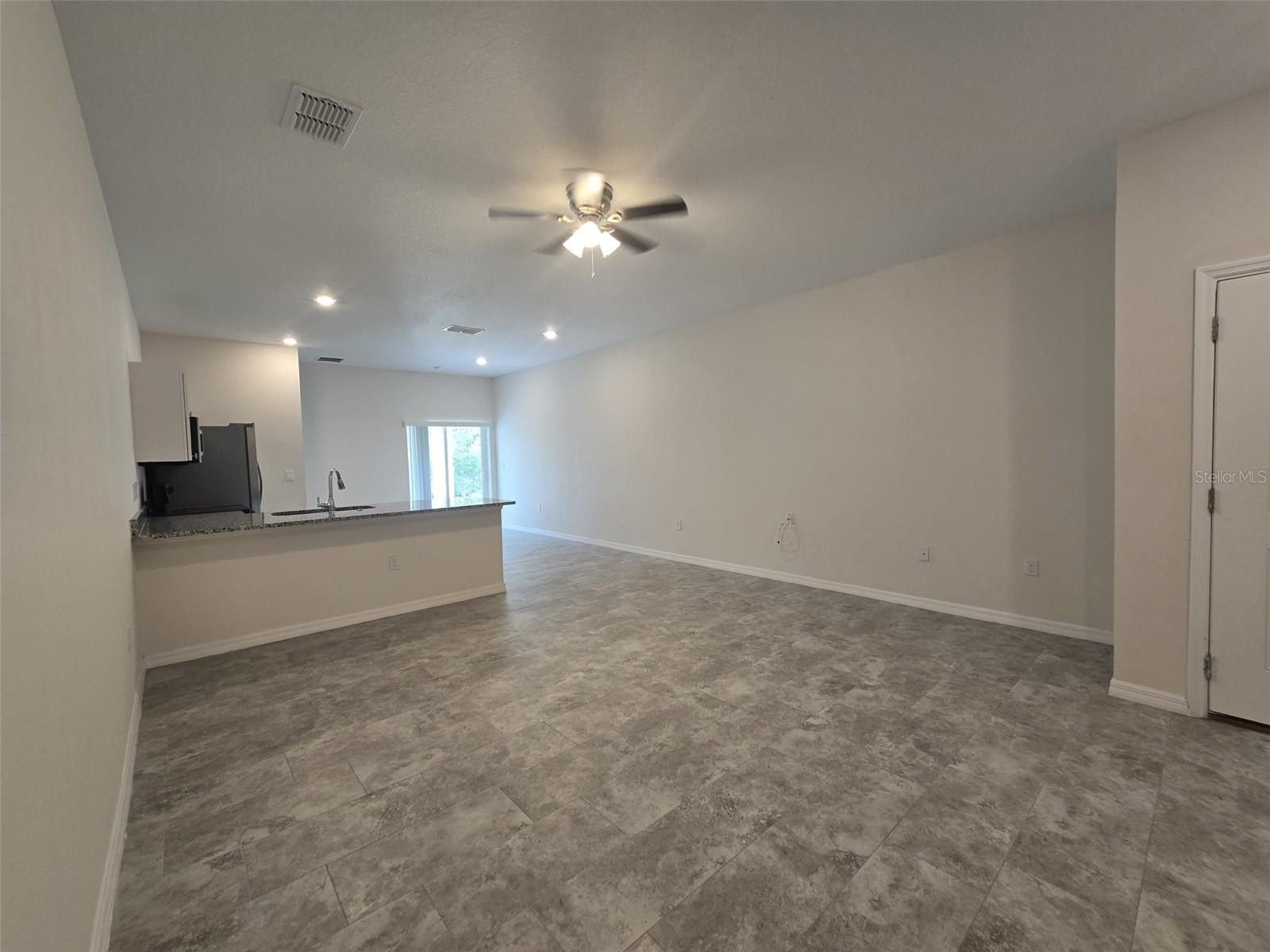 546 Imperial Pl. Kissimmee, FL 34758