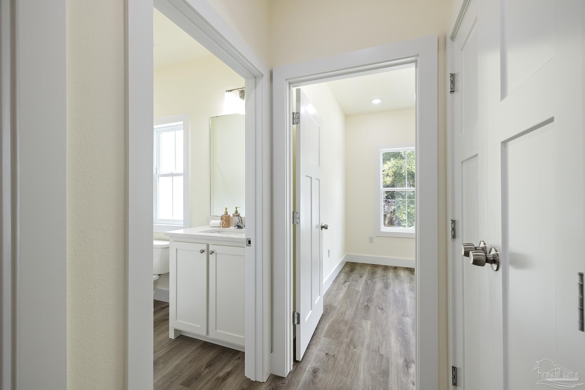 1915 W Chase St. Pensacola, FL 32502