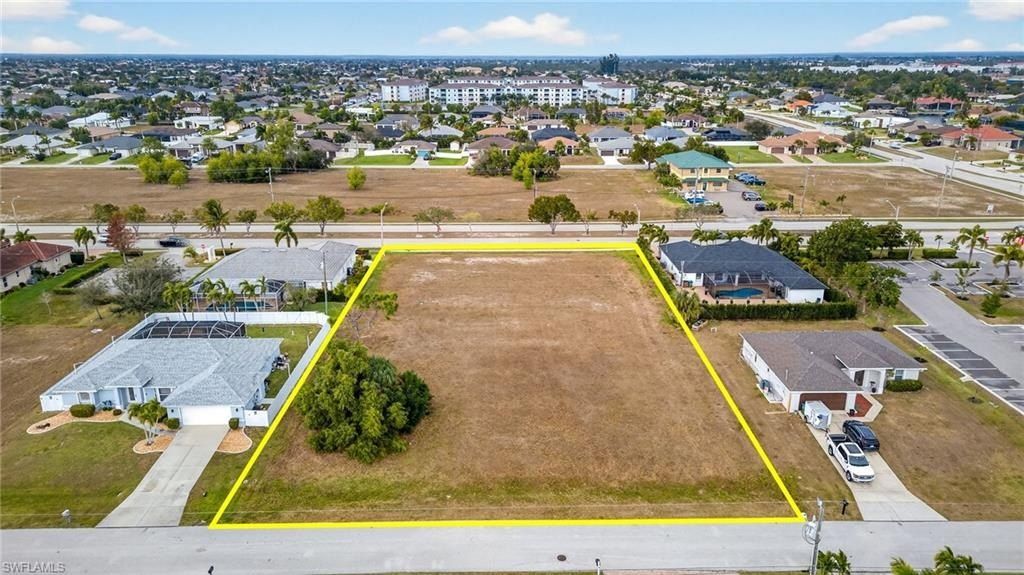 3723 Chiquita Blvd S. Cape Coral, FL 33914