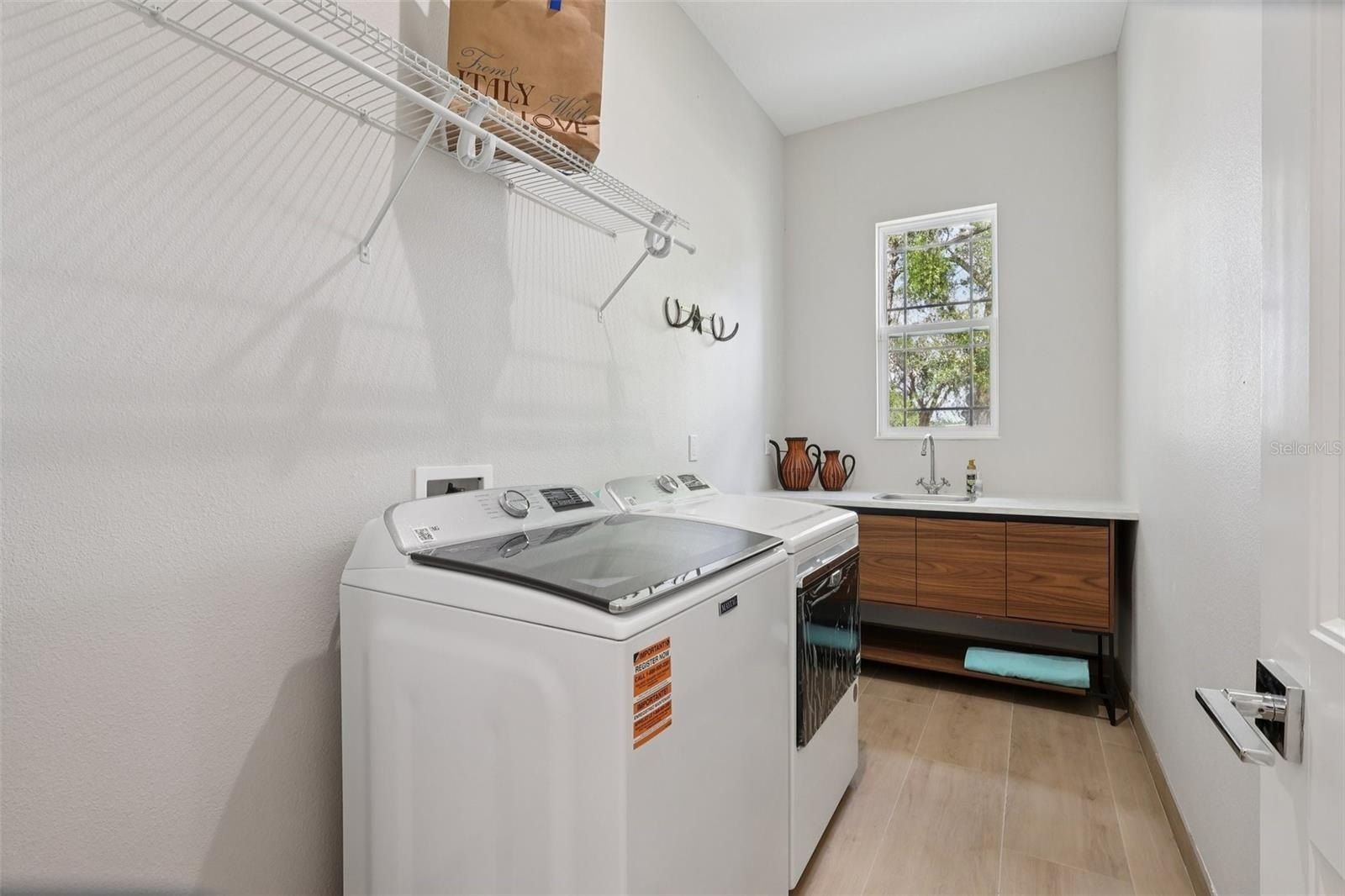 6836 Bass Highway. Saint Cloud, FL 34771