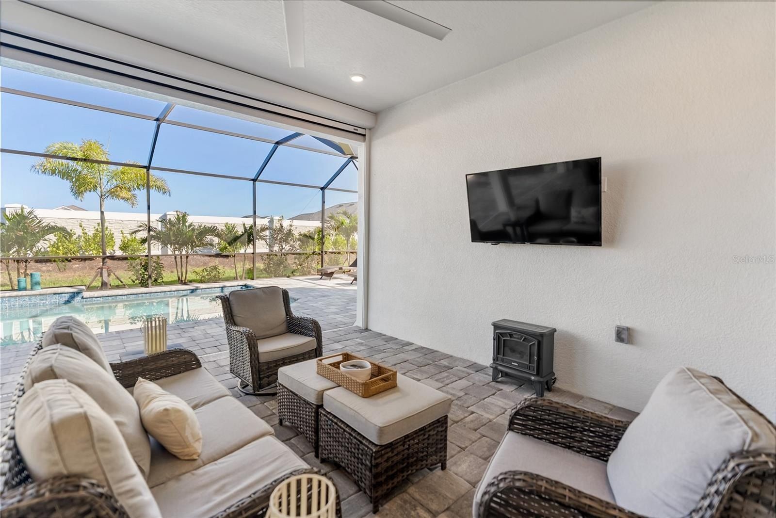 15278 Contenta Loop. Bradenton, FL 34211