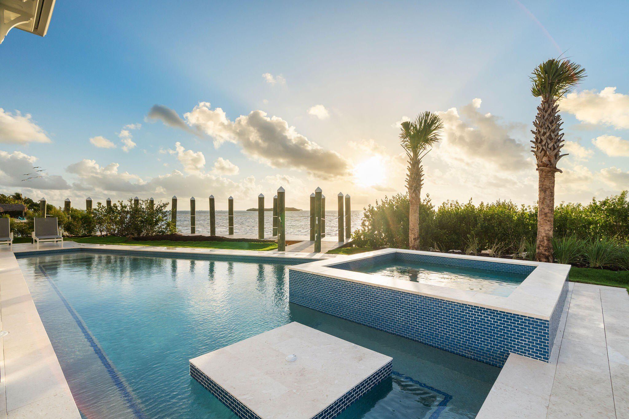 1002 Snapper Lane. Key Largo, FL 33037