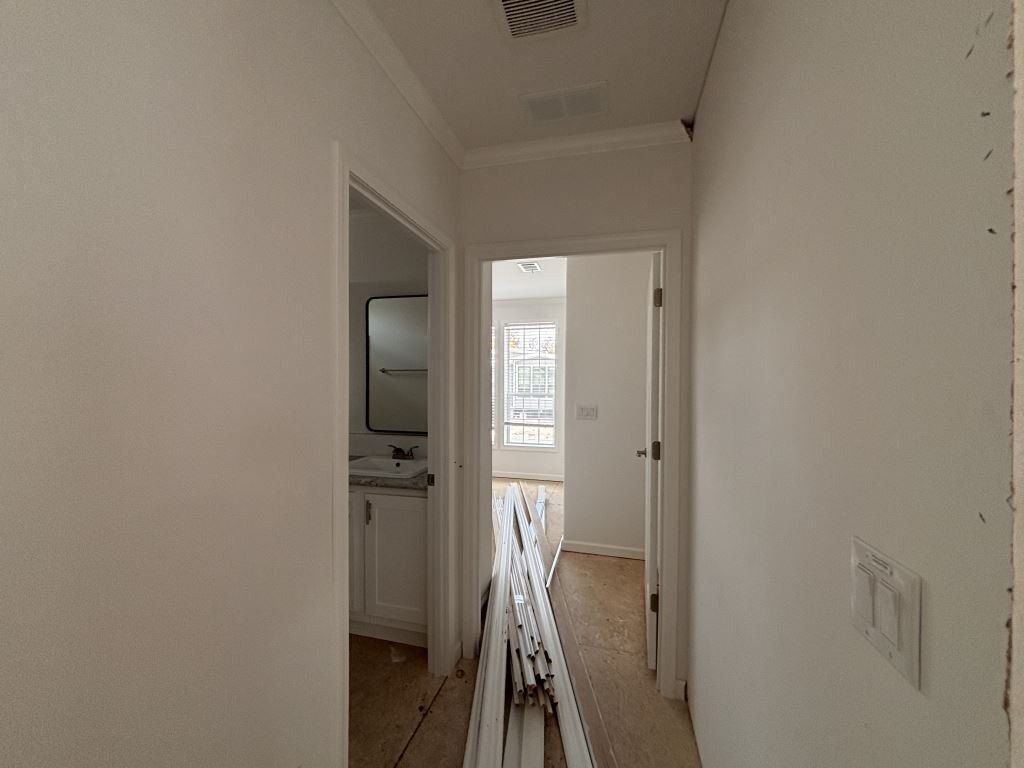 1639 Voyager Drive. Sarasota, FL 34234