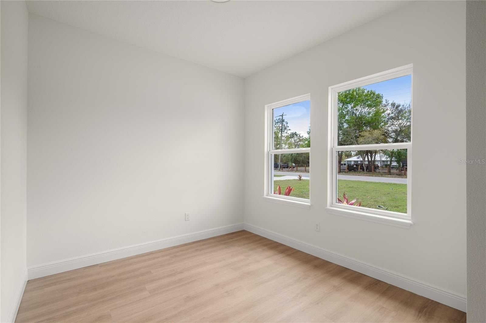 140 11Th Avenue. Osteen, FL 32764