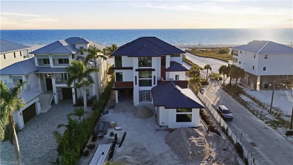 6100 Court St. Fort Myers Beach, FL 33931