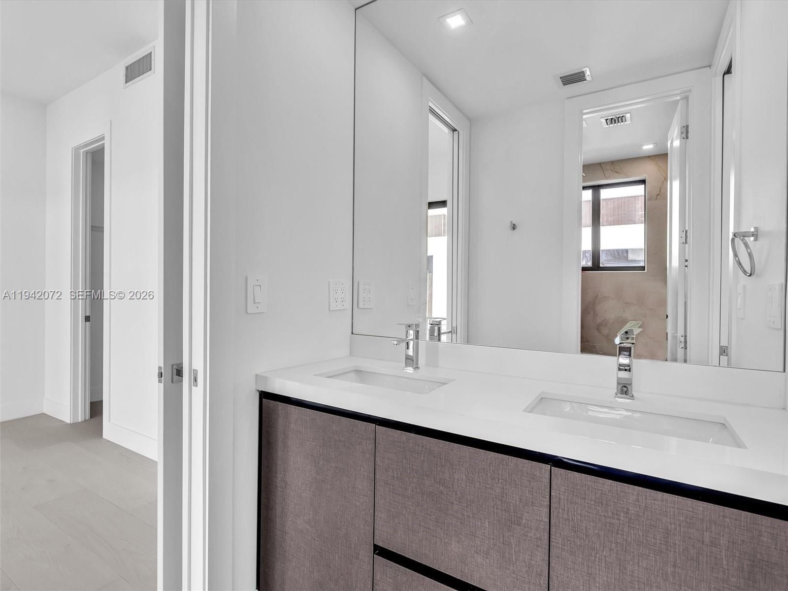 4620 Sw 32Nd Ave. Dania Beach, FL 33312