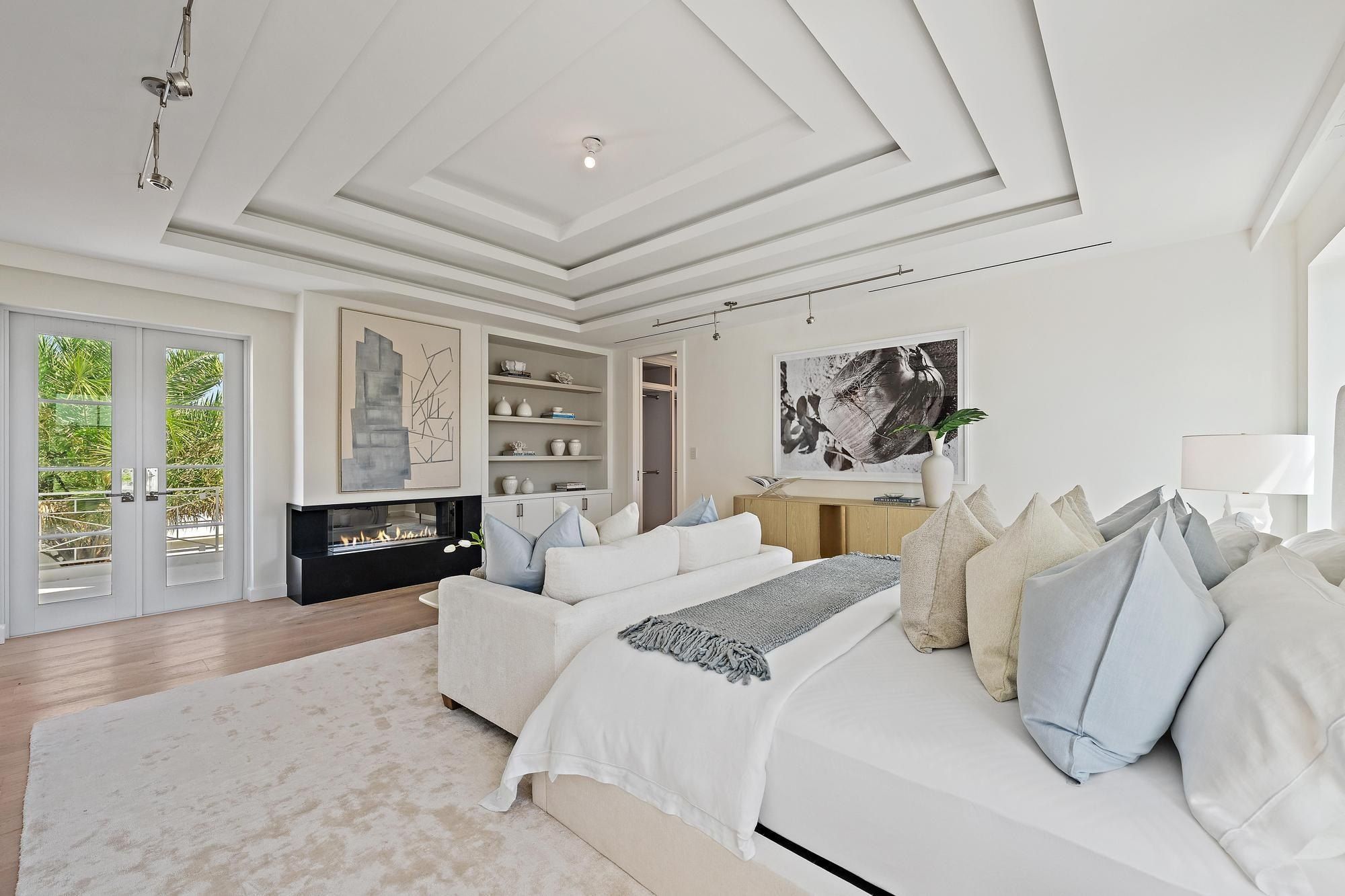 301 Plantation Road. Palm Beach, FL 33480