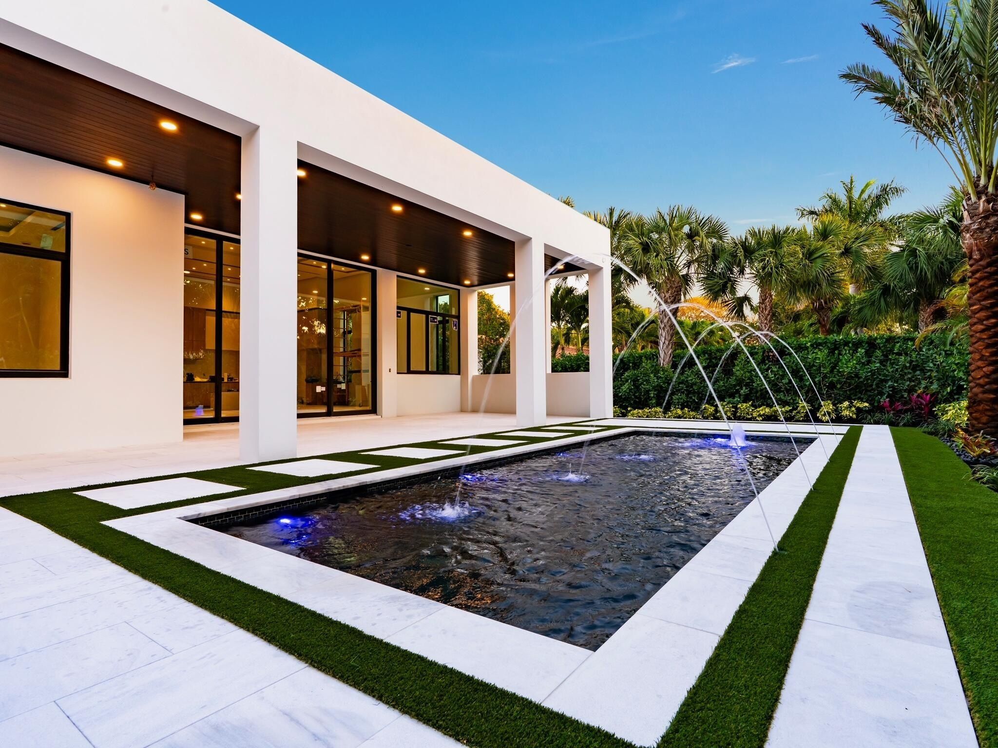 505 Se Atlantic Drive. Lantana, FL 33462