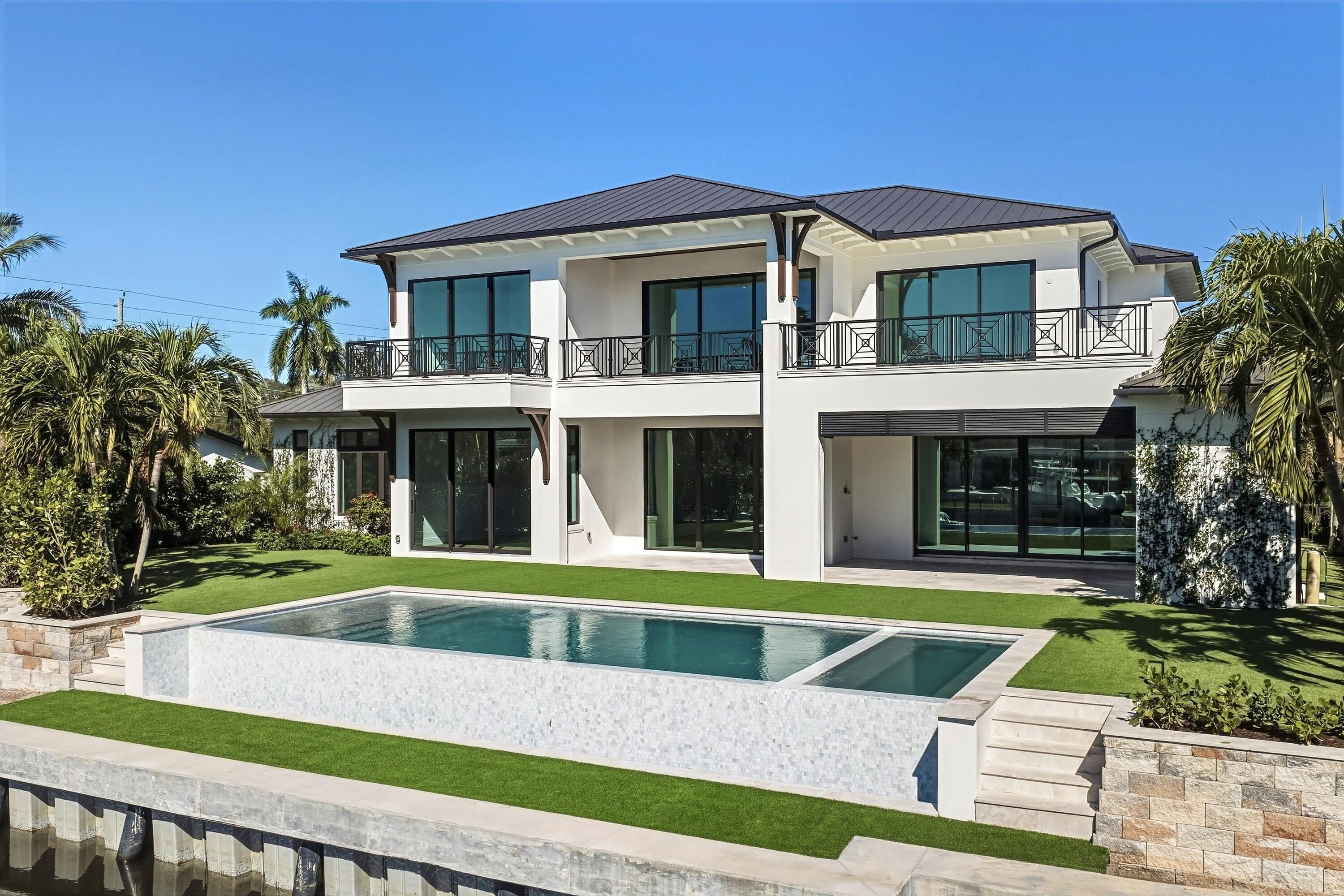 2442 Bay Circle. Palm Beach Gardens, FL 33410