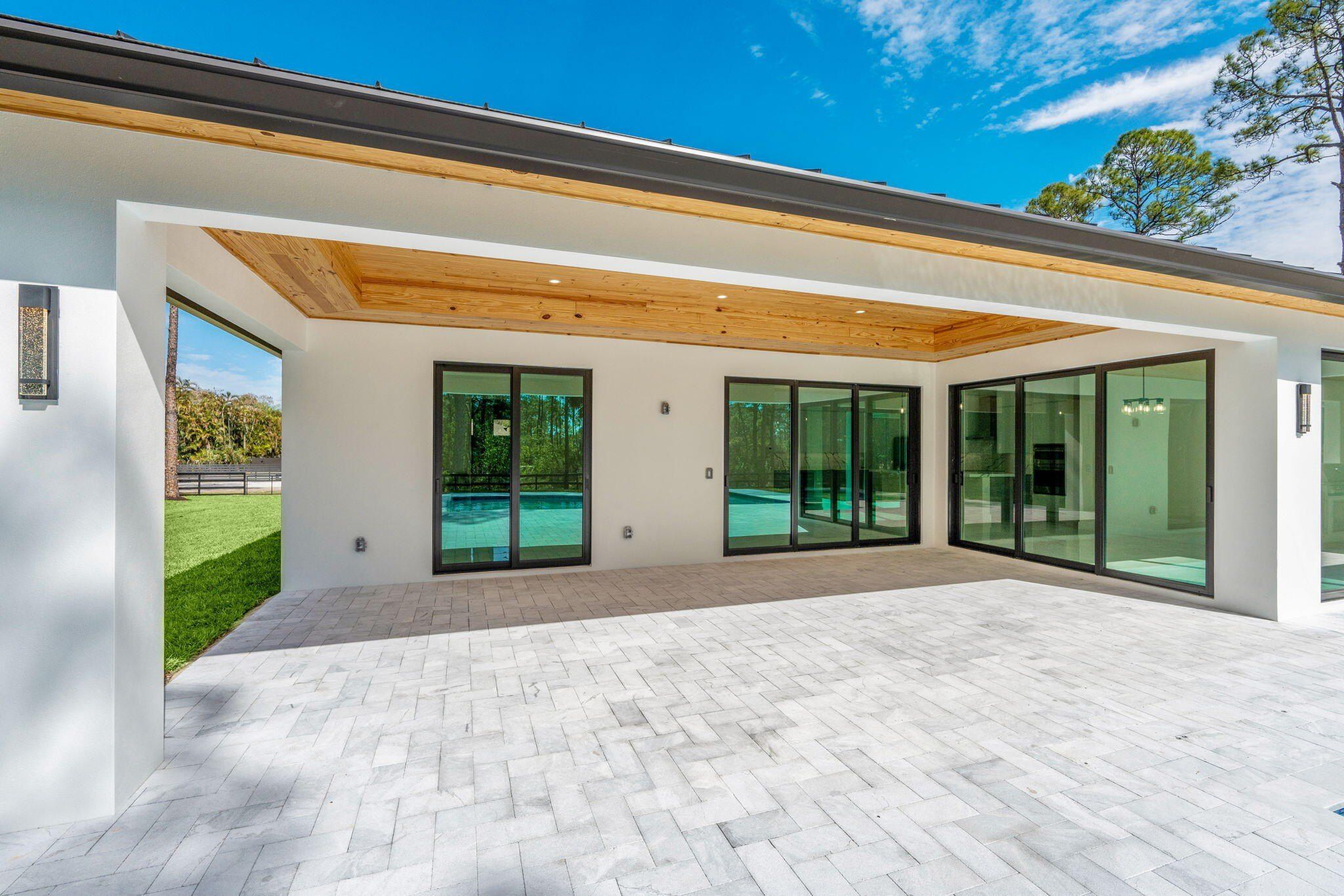 16024 84Th Court N. Loxahatchee, FL 33470