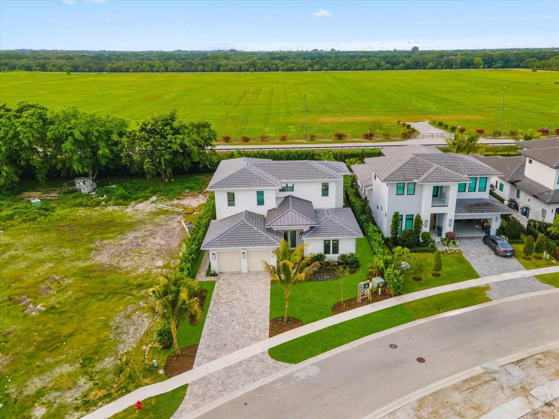 2990 Blue Cypress Lane. Wellington, FL 33414