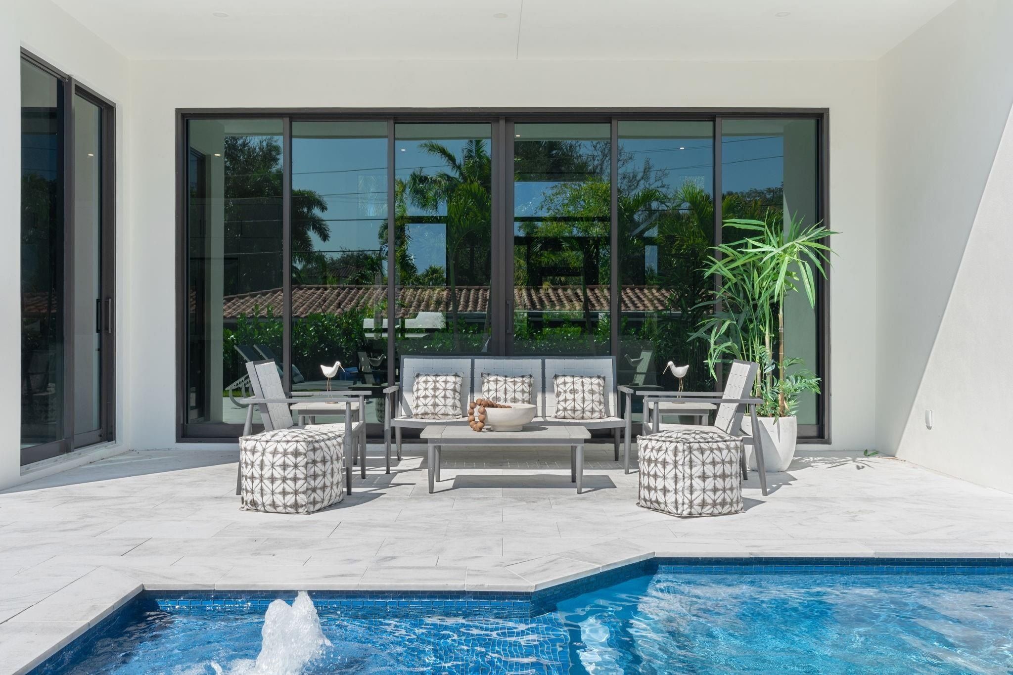 2724 Ne 21St Court. Fort Lauderdale, FL 33305