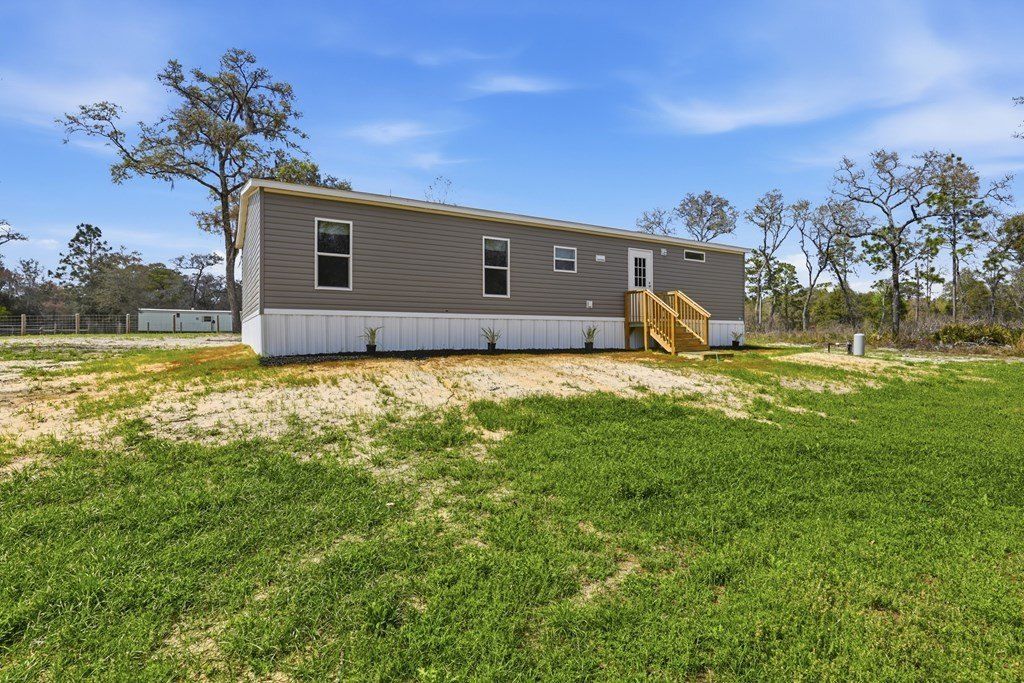 2231 132Nd Ct. Morriston, FL 32668