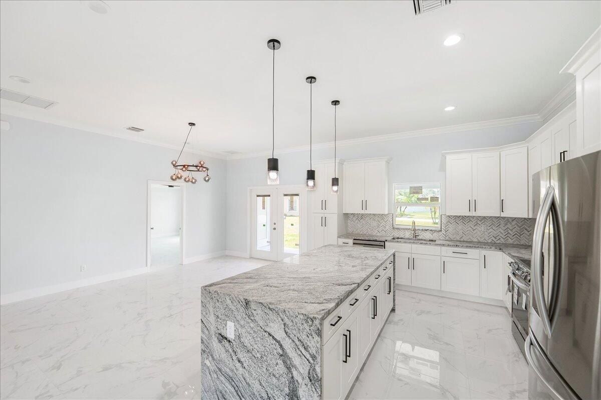 5360 Nw Akbar Terrace. Port Saint Lucie, FL 34986