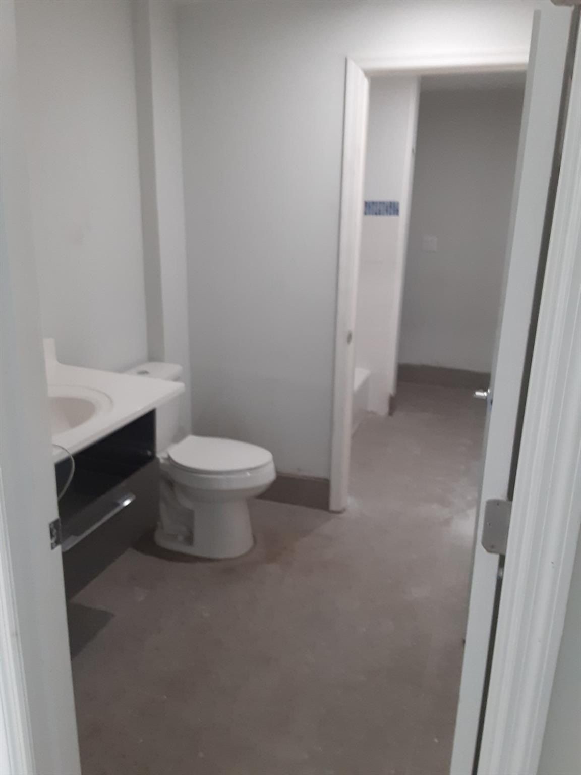 799 Ne 34Th Court. Oakland Park, FL 33334