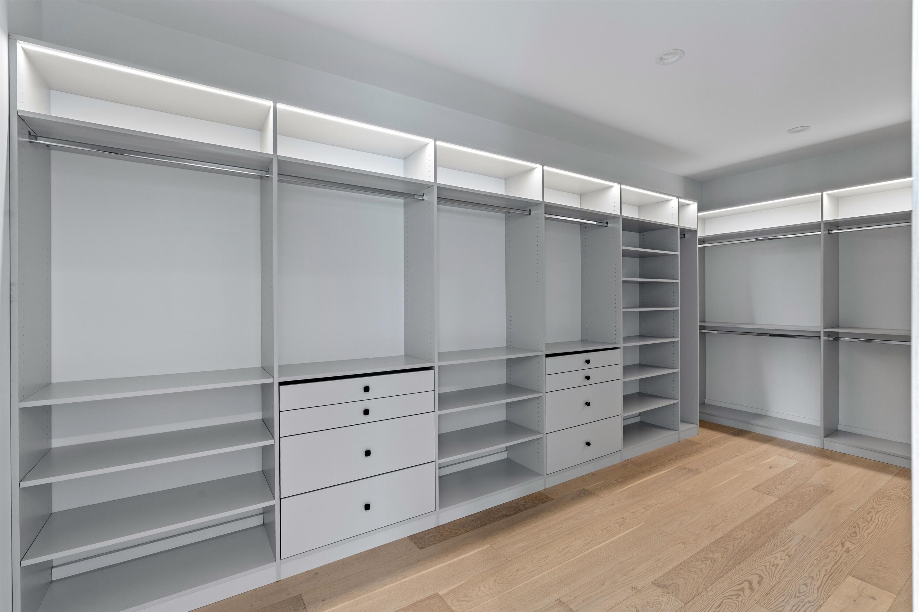 605 Sw 12Th Street. Fort Lauderdale, FL 33312