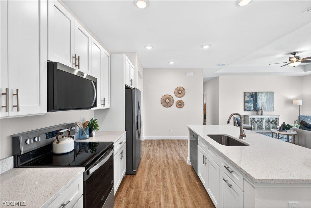 2553 Nw 20Th Avenue. Cape Coral, FL 33993