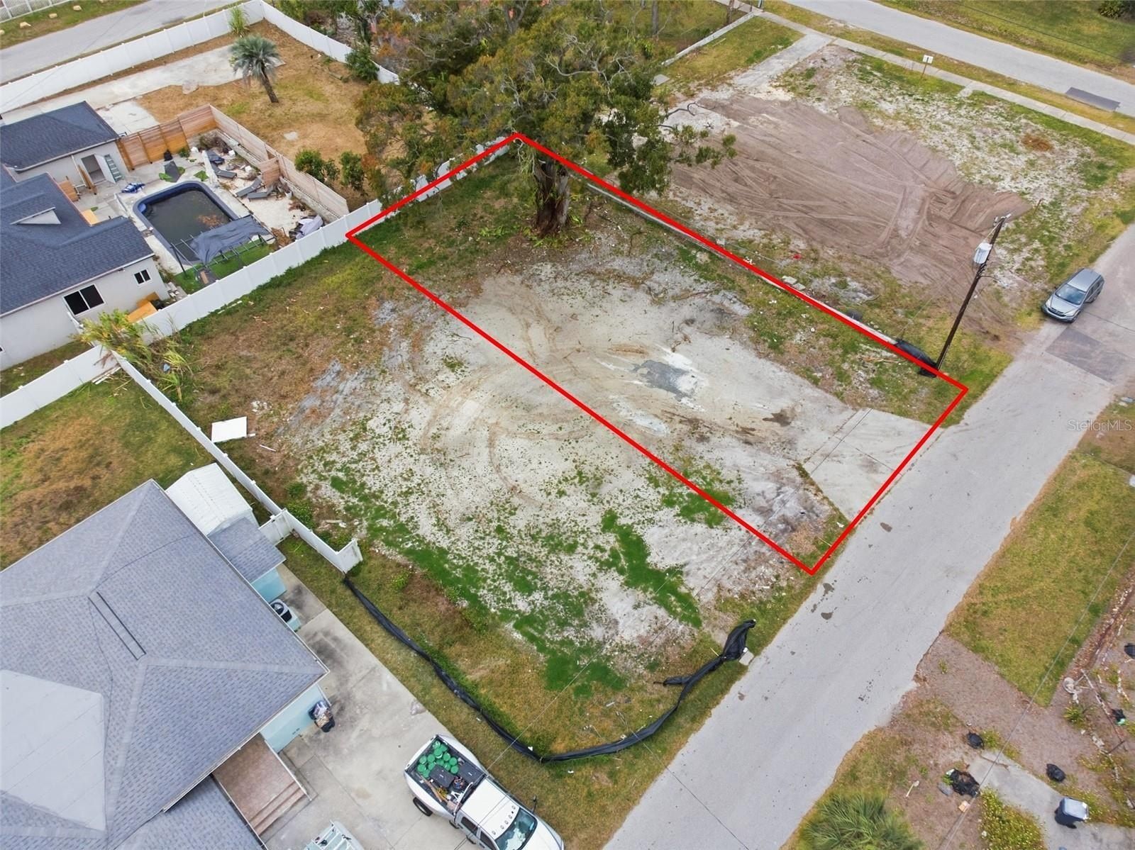 2405 Davis Street. Tampa, FL 33605