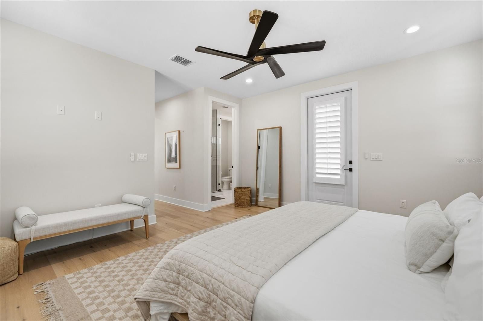 1811 Bayou Grande Boulevard Ne. St Petersburg, FL 33703