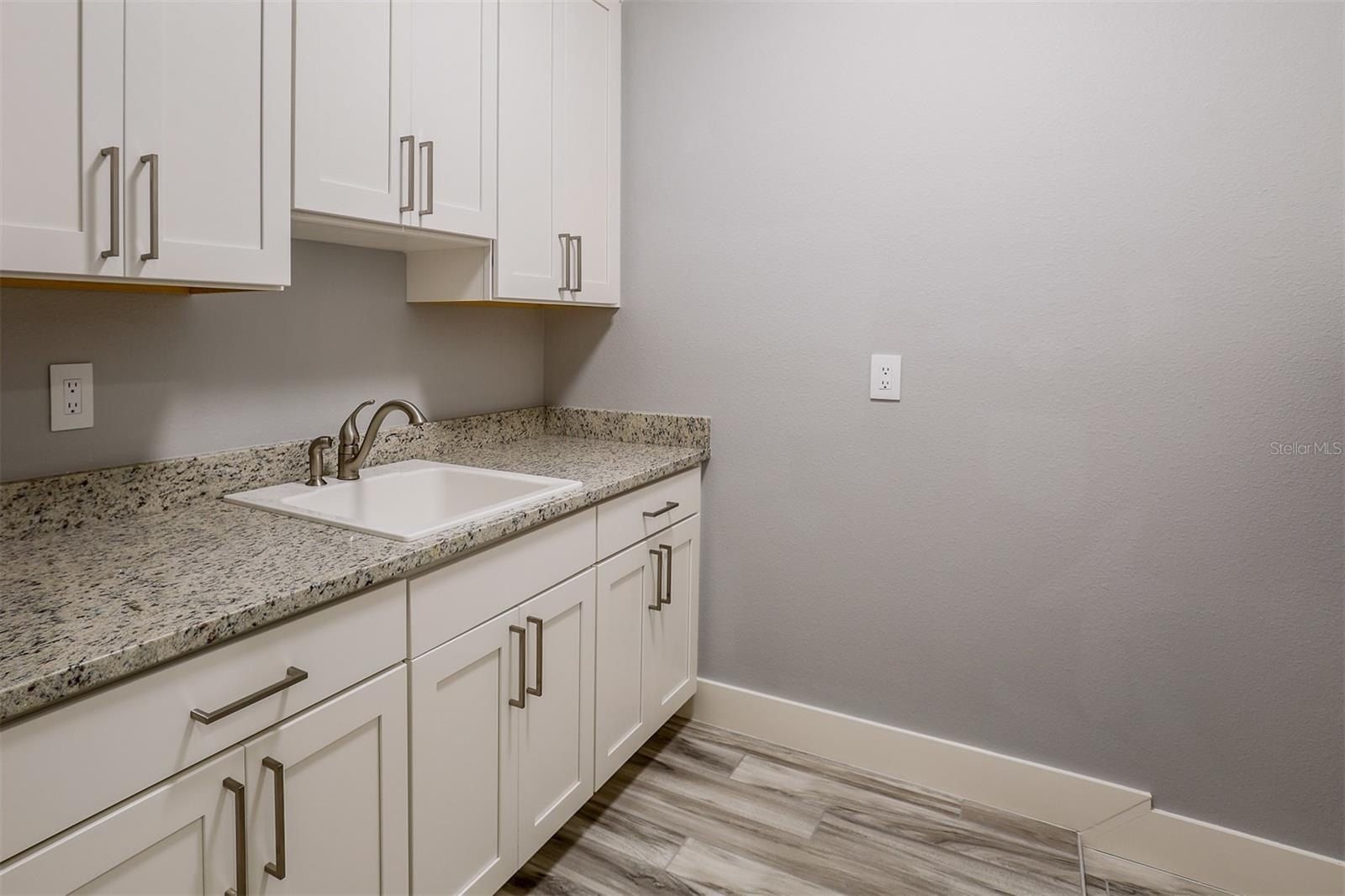 17899 Sw 72Nd Street Road. Dunnellon, FL 34432