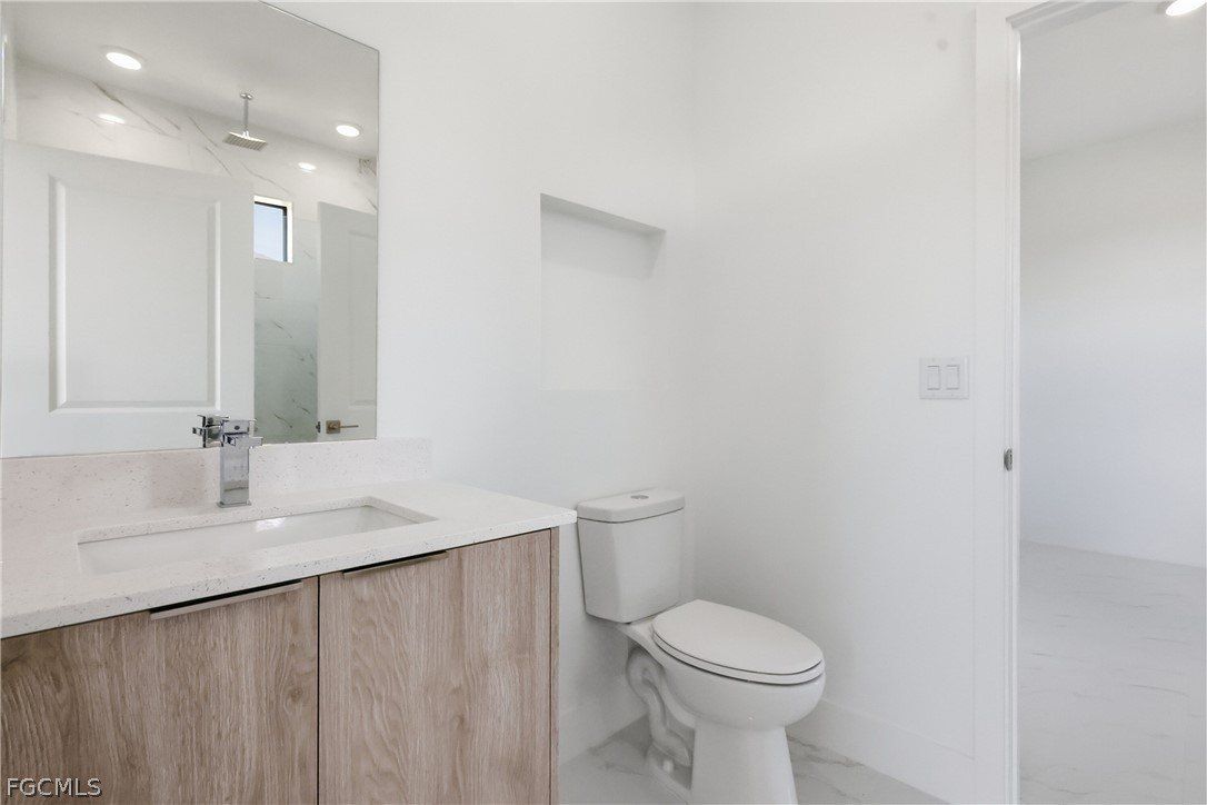 1253 Argosy Road. Labelle, FL 33935