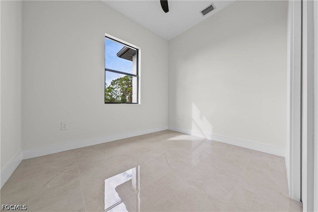 1097 Eisenhower Boulevard. Lehigh Acres, FL 33974