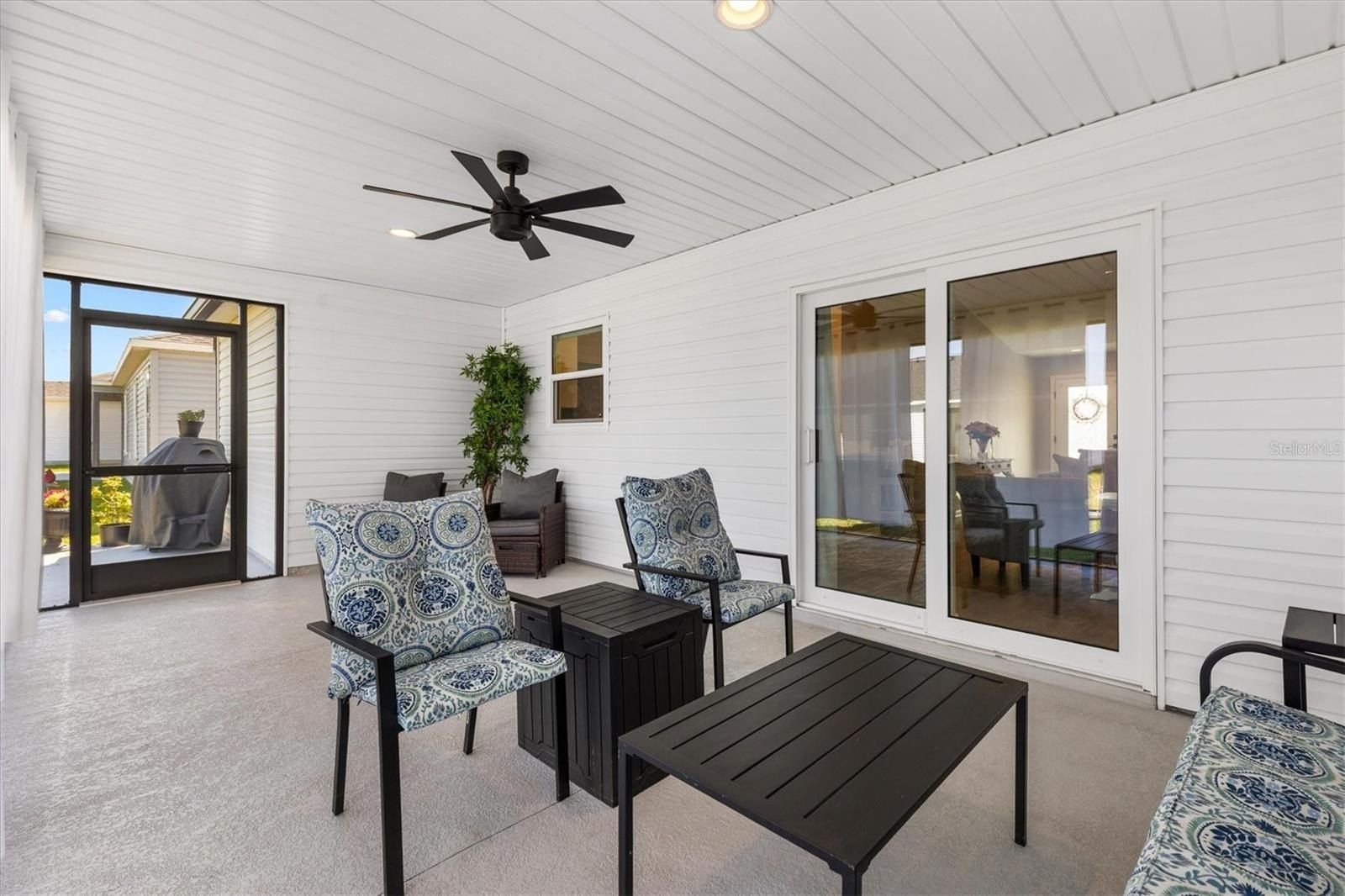 7427 Munday Lane. Okahumpka, FL 34762