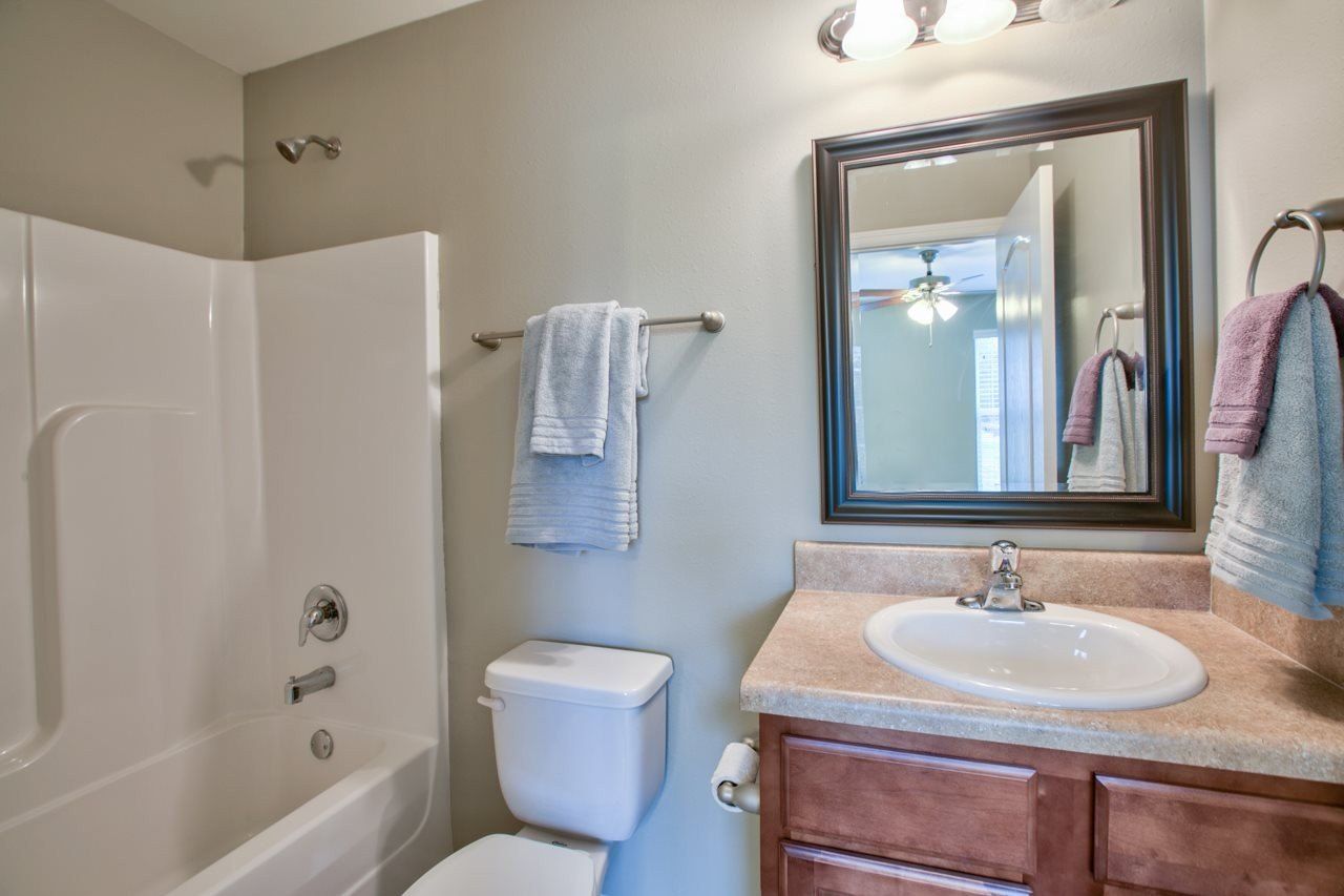 1986 Ann Arbor Avenue Unit 8 Unit Building. Tallahassee, FL 32304