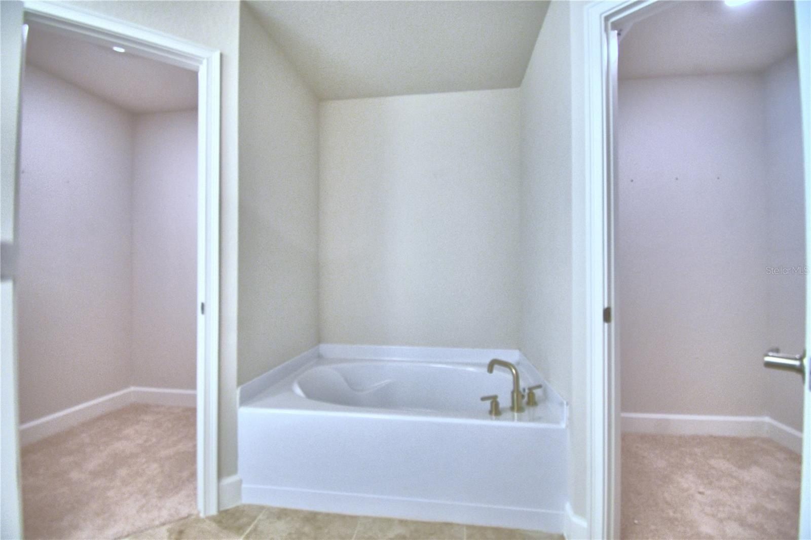 4429 Juneberry Drive. Auburndale, FL 33823