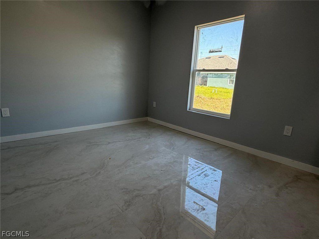 484 Westdale Avenue. Lehigh Acres, FL 33972