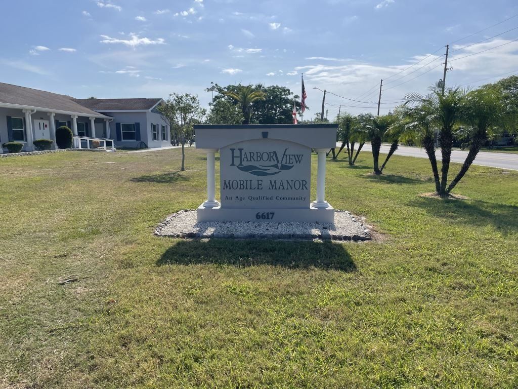 5641 Blue Harbor Drive 336. New Port Richey, FL 34653