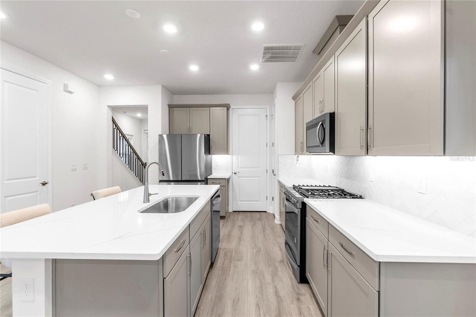 192 Eagleston Lane. Sarasota, FL 34240