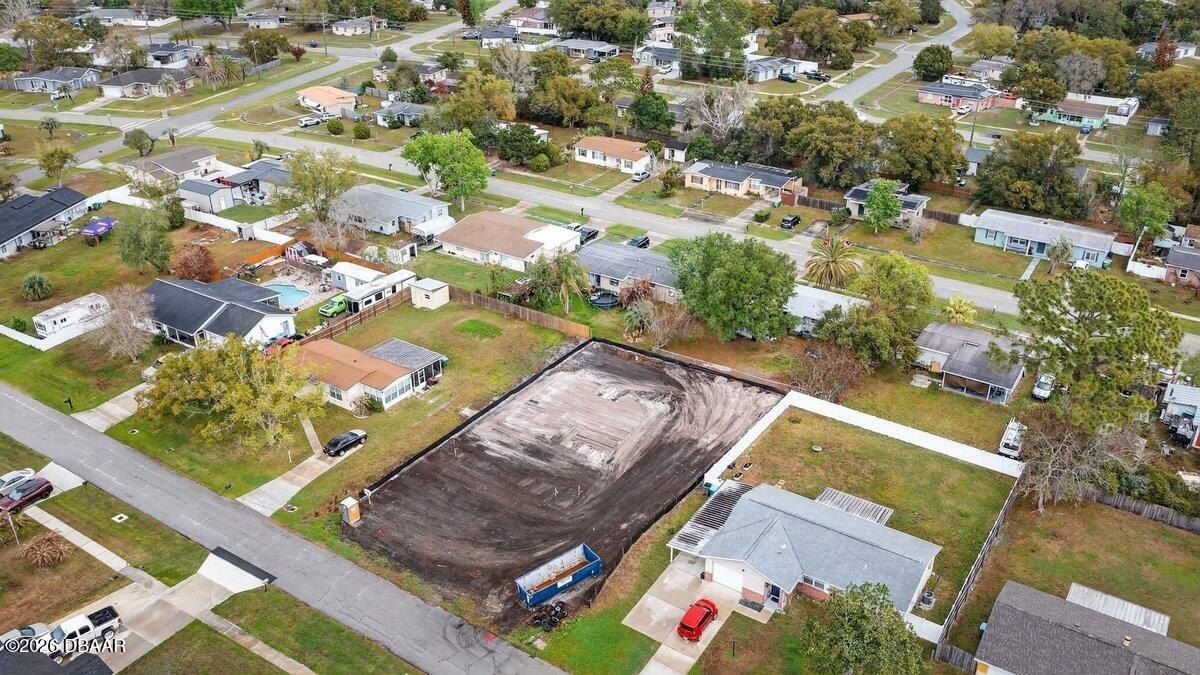 897 Picasso Avenue. Deltona, FL 32725