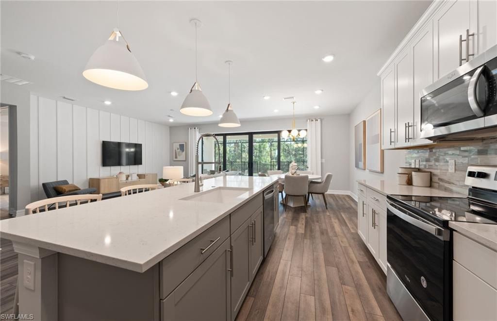 274 Silent Lake Dr Lot 102. Lehigh Acres, FL 33936