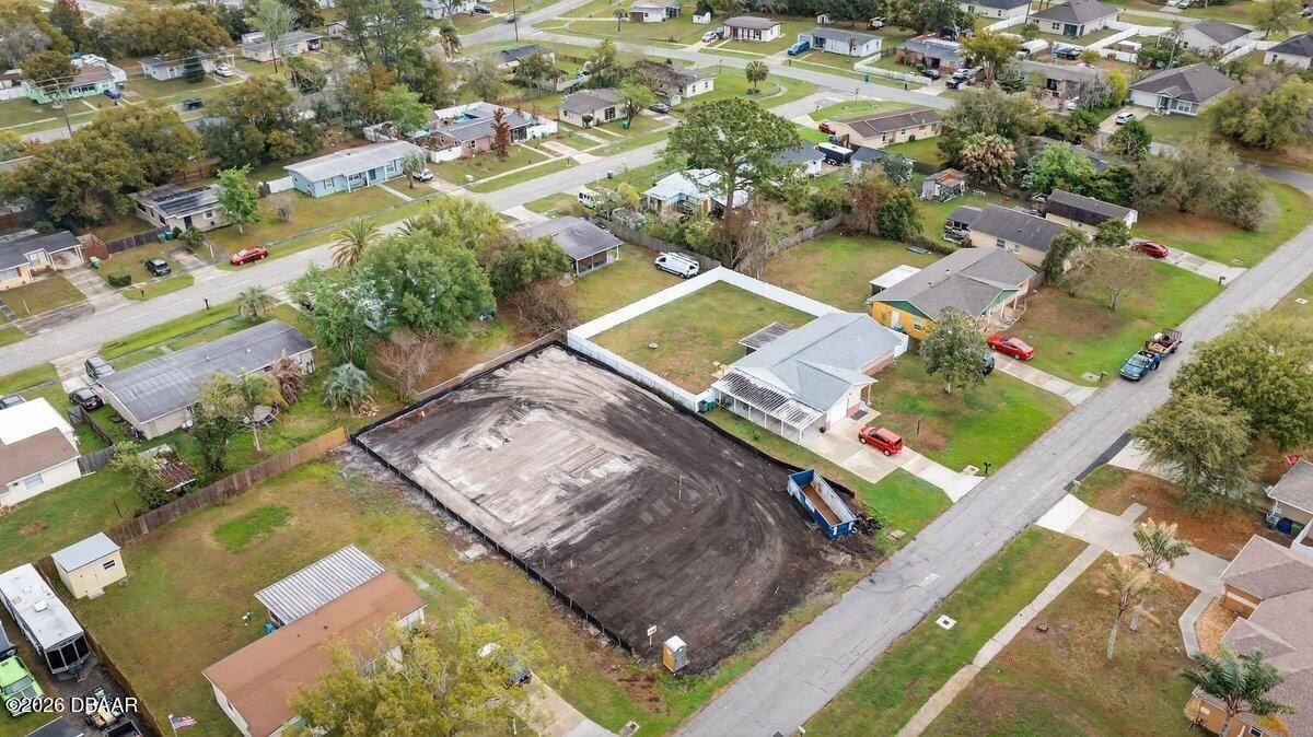 897 Picasso Avenue. Deltona, FL 32725