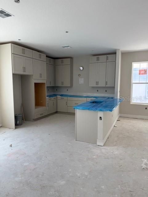 320 43Rd Avenue N. St Petersburg, FL 33703