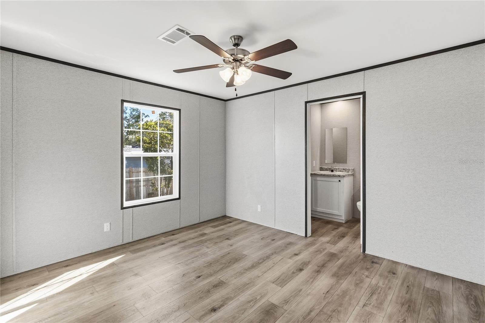 2003 Oak Street. Saint Cloud, FL 34769