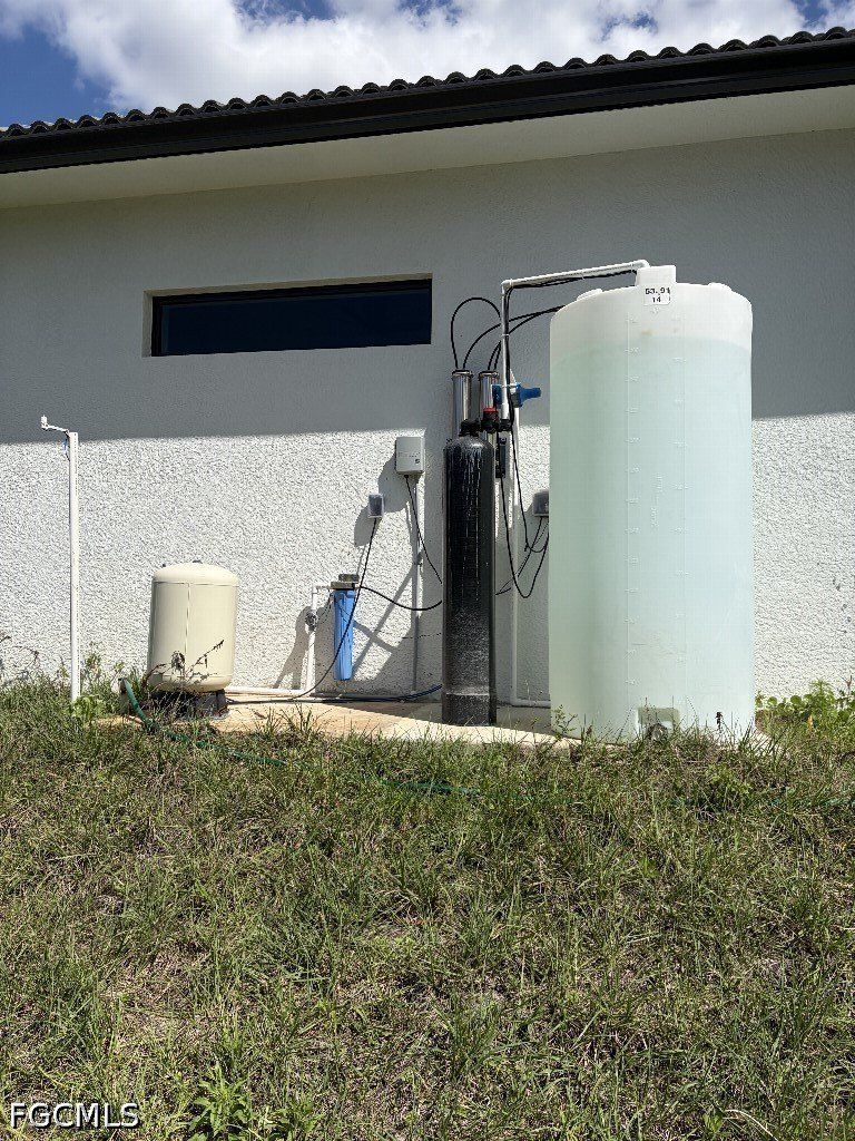 3943 16Th Avenue Ne. Naples, FL 34120