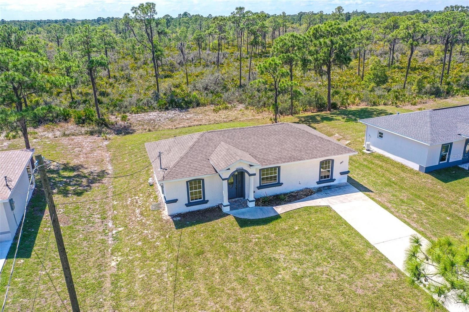 1411 Bittersweet Street. Lake Placid, FL 33852